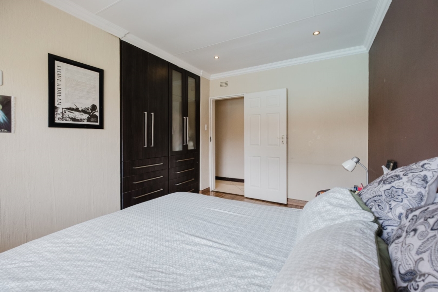 3 Bedroom Property for Sale in Mulbarton Gauteng