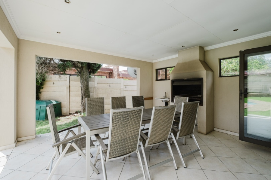 3 Bedroom Property for Sale in Mulbarton Gauteng