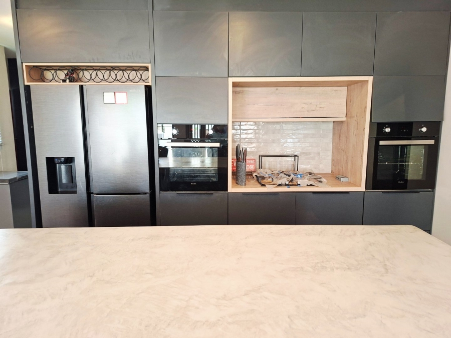 3 Bedroom Property for Sale in The Wilds Gauteng