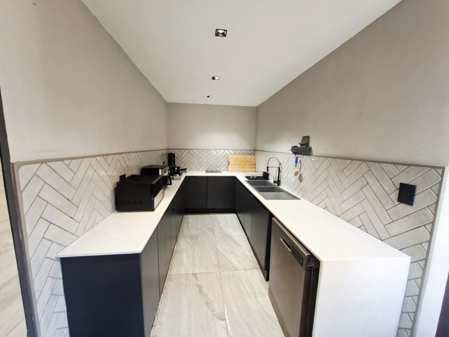 3 Bedroom Property for Sale in The Wilds Gauteng