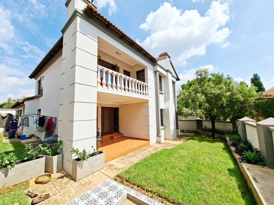 3 Bedroom Property for Sale in The Wilds Gauteng