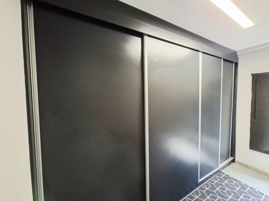 3 Bedroom Property for Sale in The Wilds Gauteng