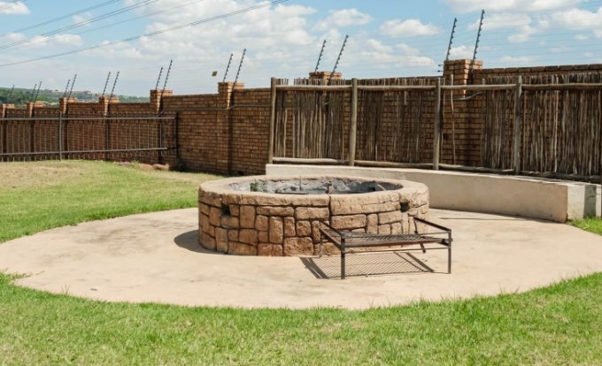 3 Bedroom Property for Sale in The Wilds Gauteng