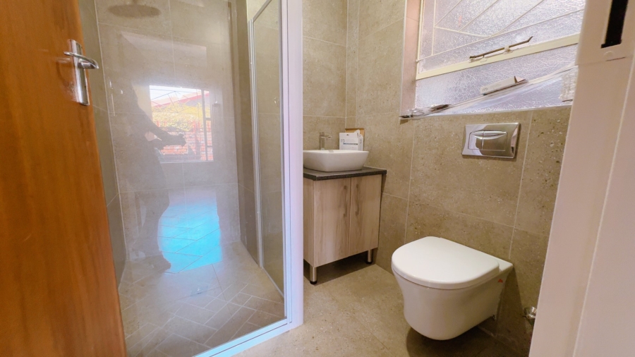 2 Bedroom Property for Sale in Three Rivers Gauteng