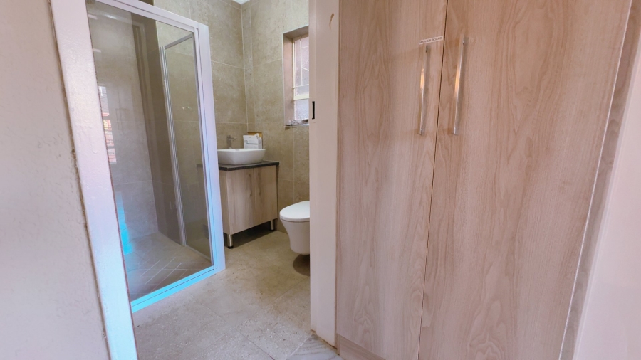 2 Bedroom Property for Sale in Three Rivers Gauteng