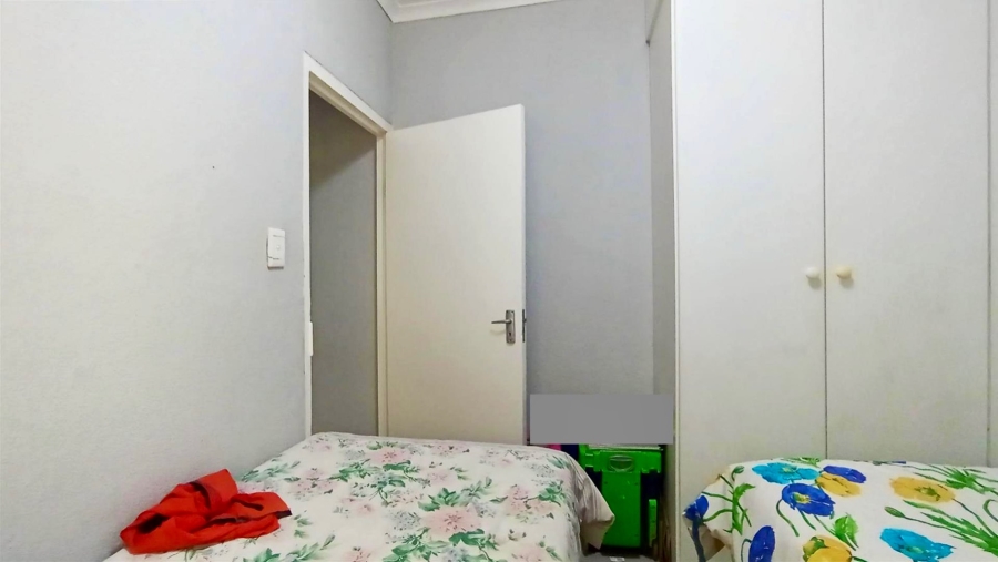 2 Bedroom Property for Sale in La Montagne Gauteng