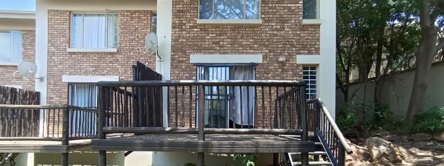 2 Bedroom Property for Sale in La Montagne Gauteng