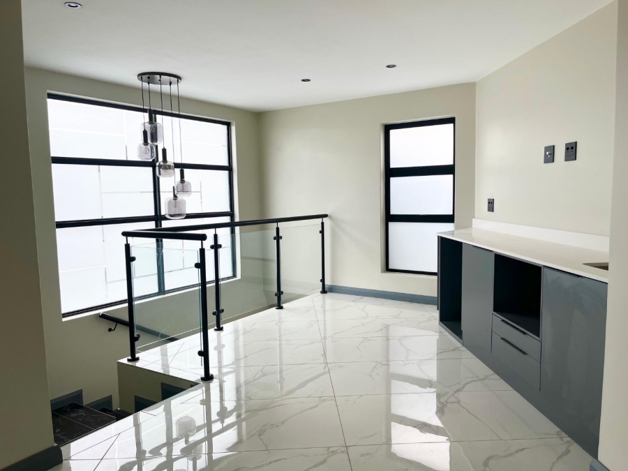 4 Bedroom Property for Sale in Fountainbrook Estate Gauteng