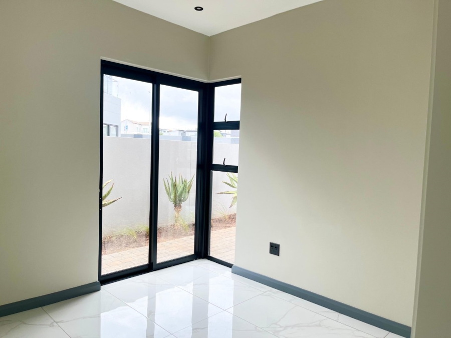 4 Bedroom Property for Sale in Fountainbrook Estate Gauteng