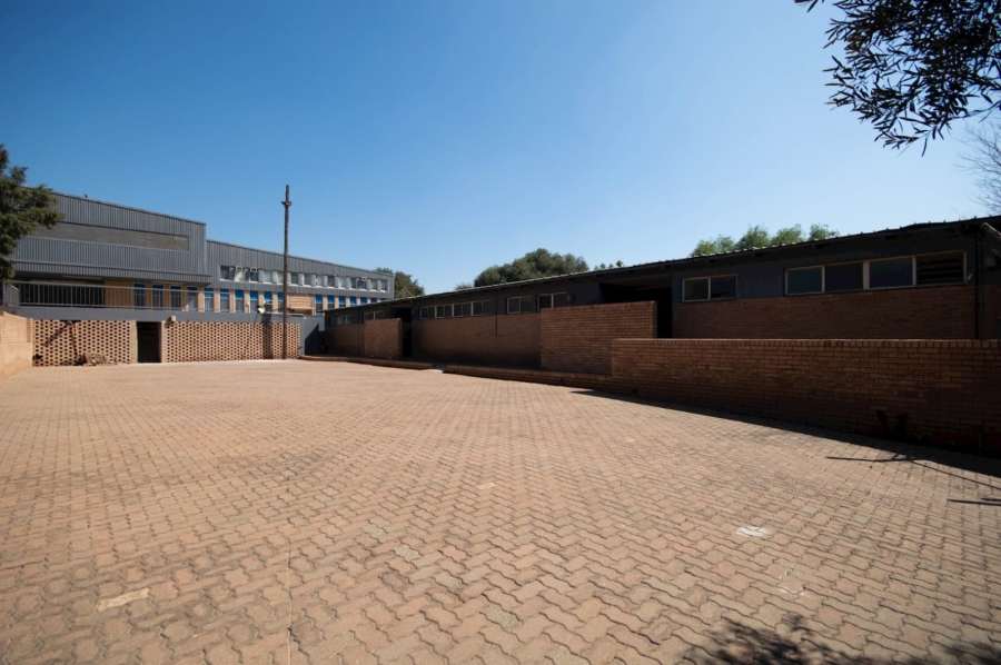 To Let Commercial Property for Rent in Isando Gauteng