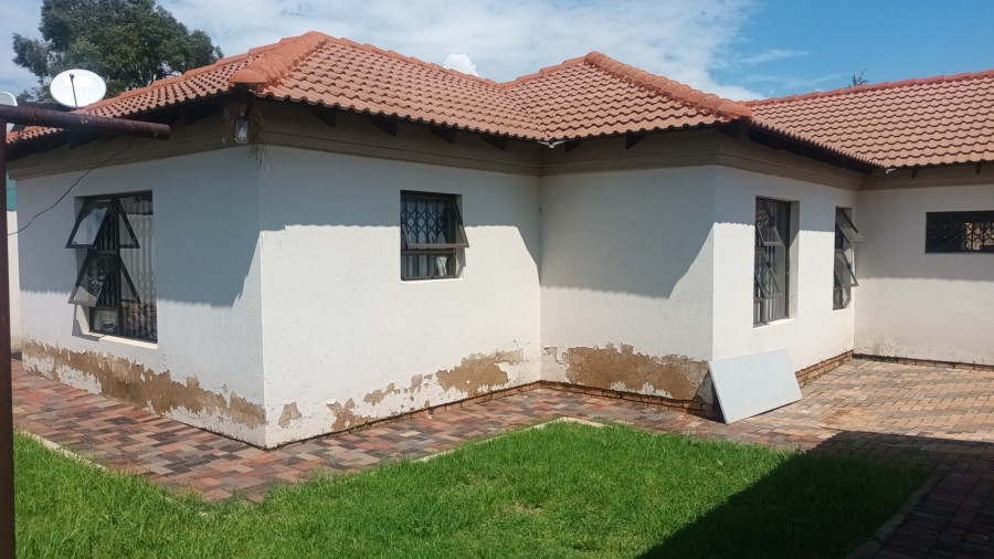 3 Bedroom Property for Sale in Vosloorus Ext 14 Gauteng