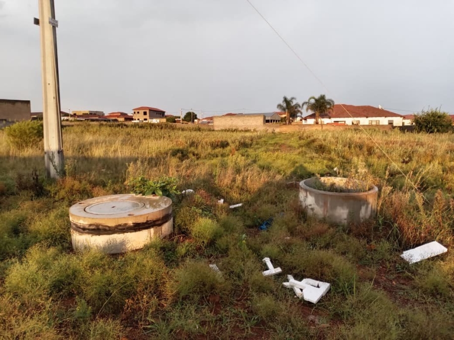 Commercial Property for Sale in Mohlakeng Gauteng
