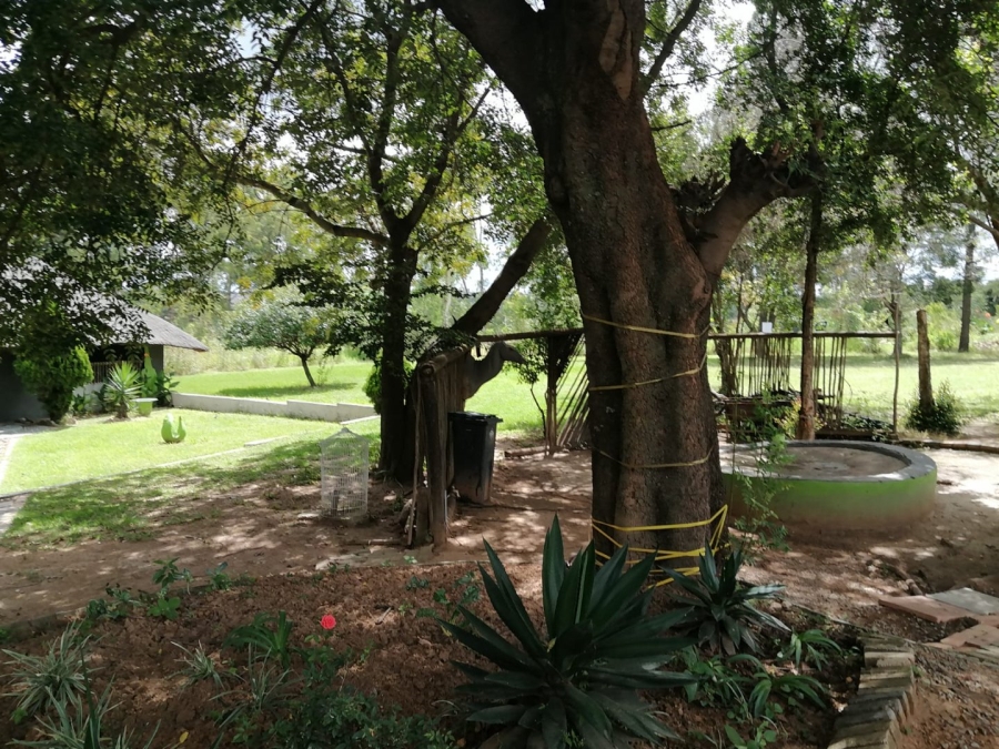 To Let Commercial Property for Rent in Laezonia Gauteng