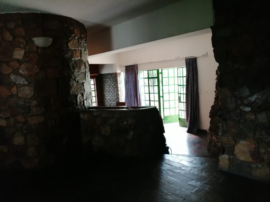 To Let Commercial Property for Rent in Laezonia Gauteng