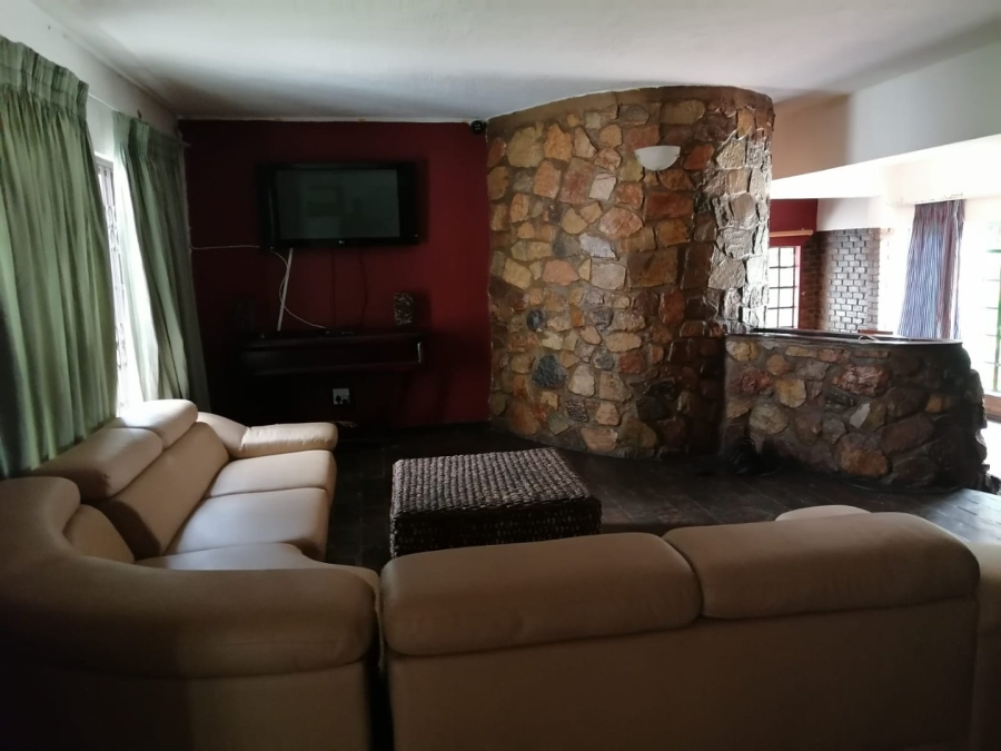 To Let Commercial Property for Rent in Laezonia Gauteng