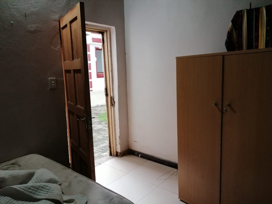 To Let 1 Bedroom Property for Rent in Laezonia Gauteng