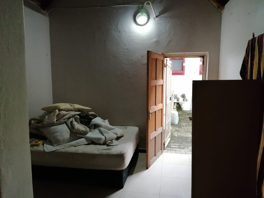 To Let 1 Bedroom Property for Rent in Laezonia Gauteng