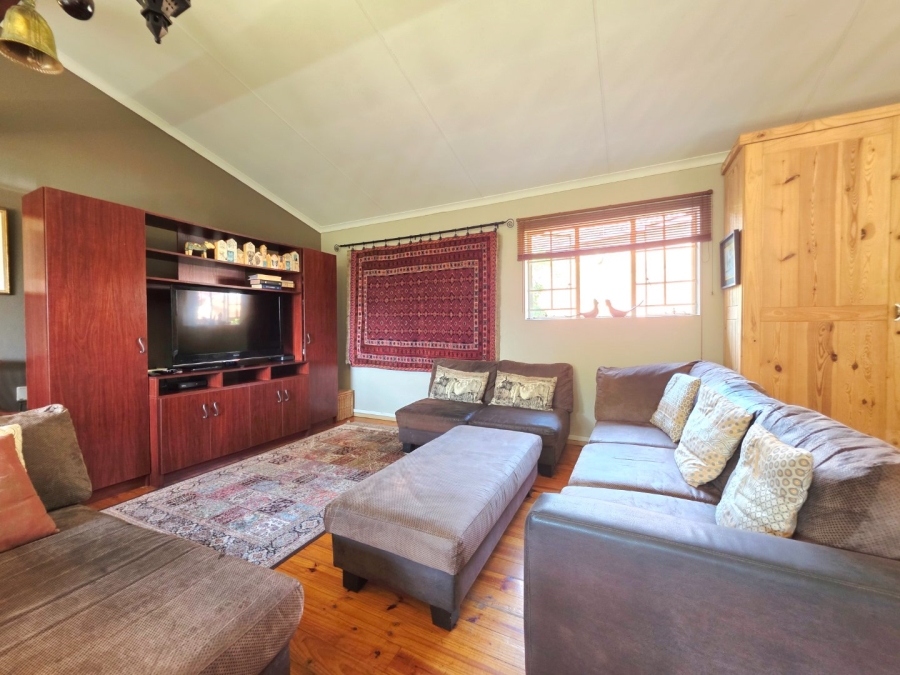 2 Bedroom Property for Sale in La Montagne Gauteng