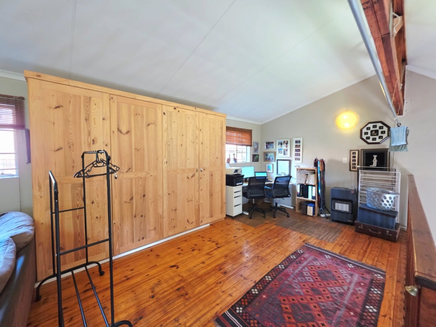 2 Bedroom Property for Sale in La Montagne Gauteng