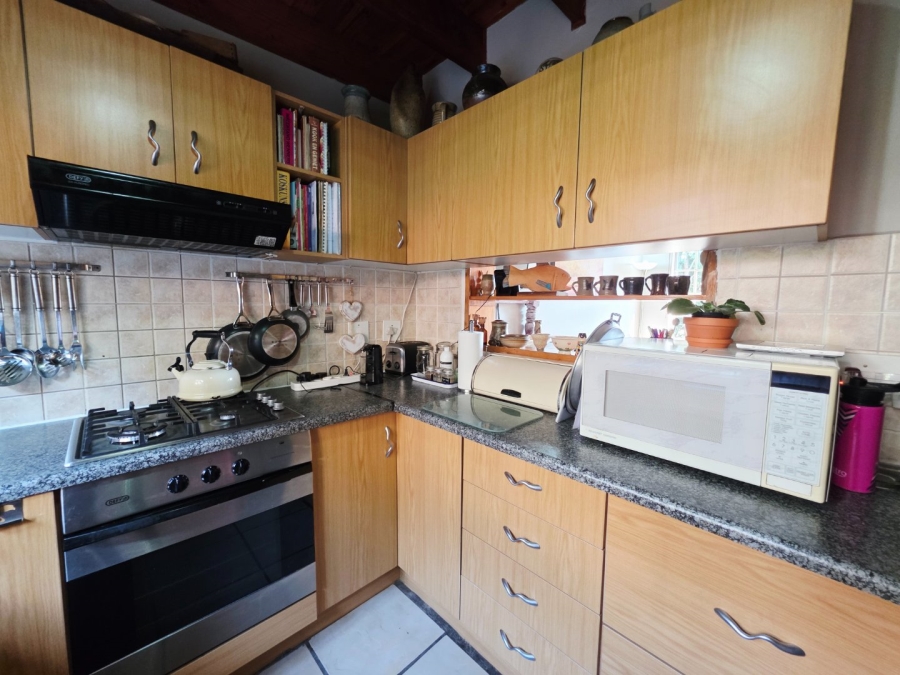 2 Bedroom Property for Sale in La Montagne Gauteng