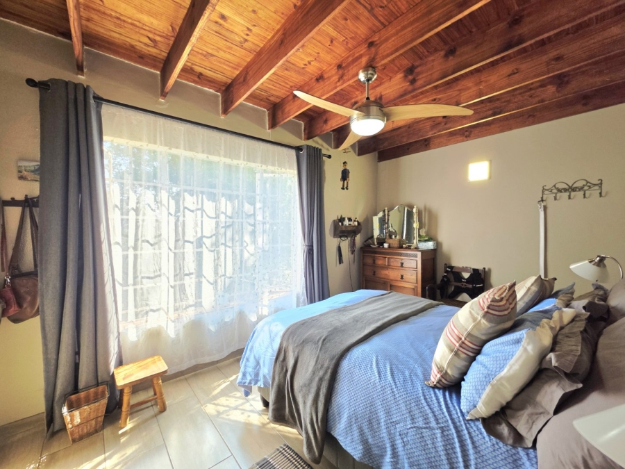 2 Bedroom Property for Sale in La Montagne Gauteng