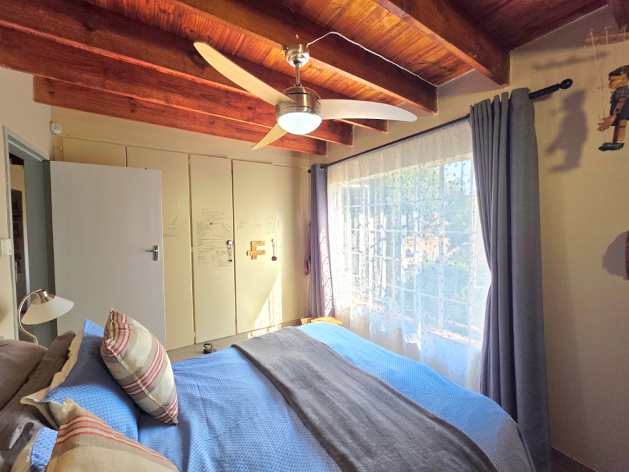 2 Bedroom Property for Sale in La Montagne Gauteng