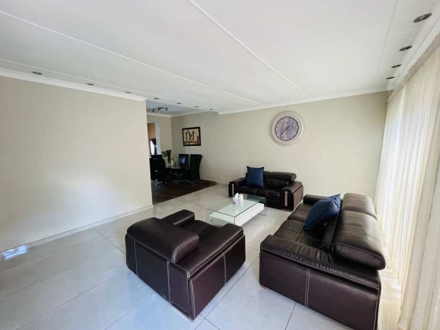 4 Bedroom Property for Sale in Blairgowrie Gauteng