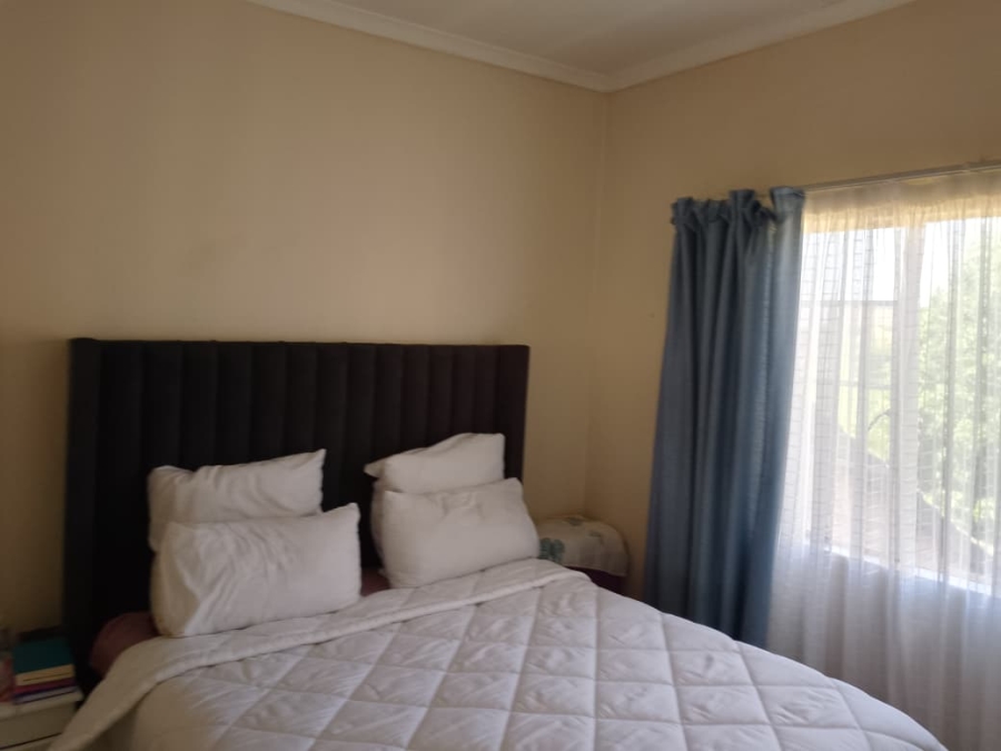 2 Bedroom Property for Sale in Eco Park Gauteng
