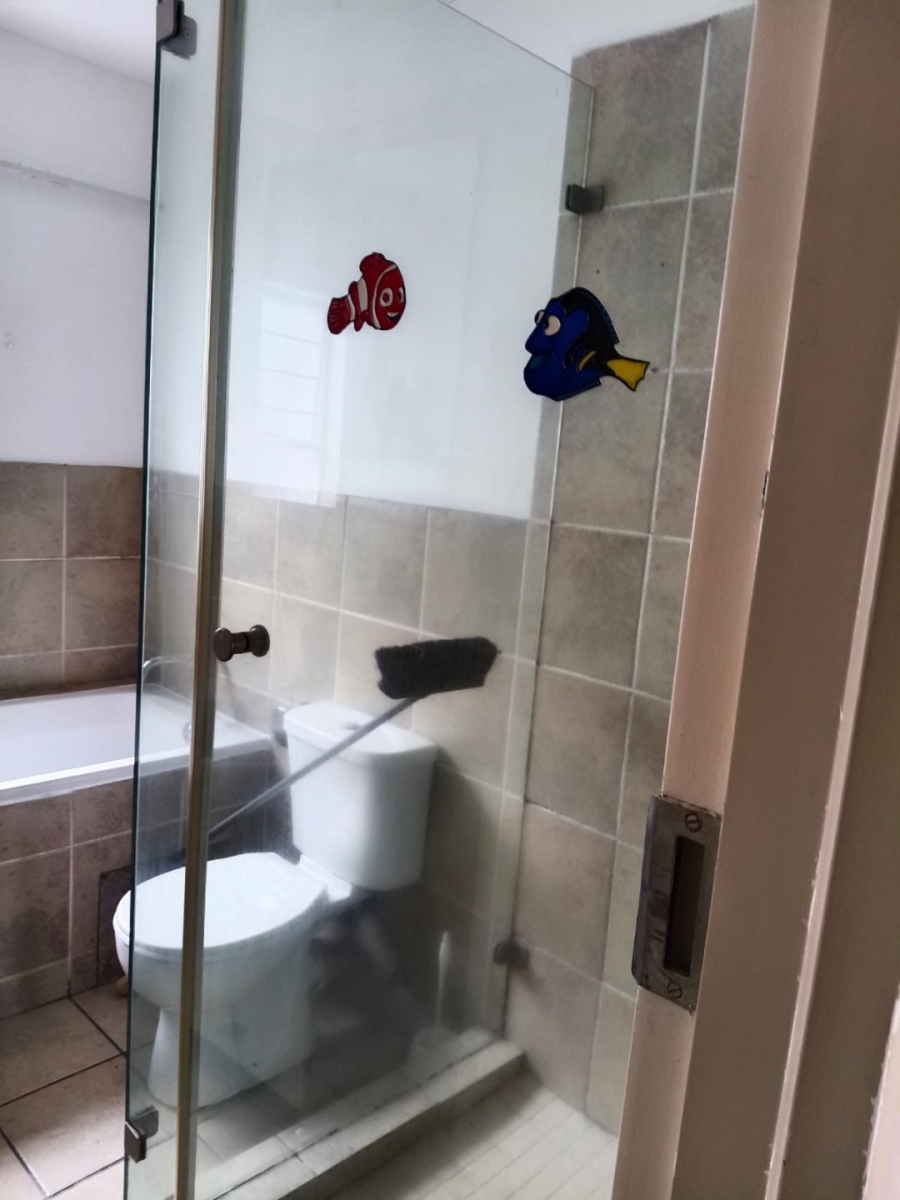 2 Bedroom Property for Sale in Bardene Gauteng