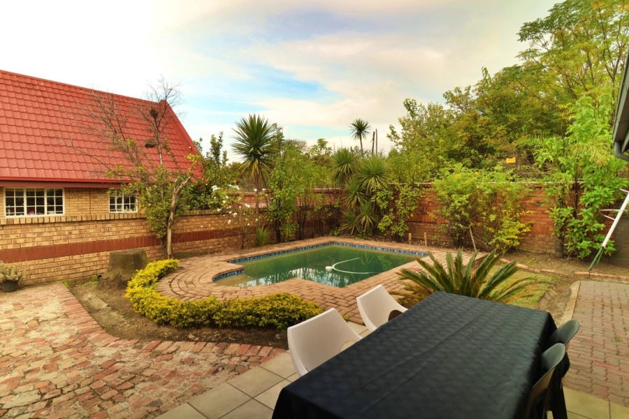 3 Bedroom Property for Sale in Equestria Gauteng