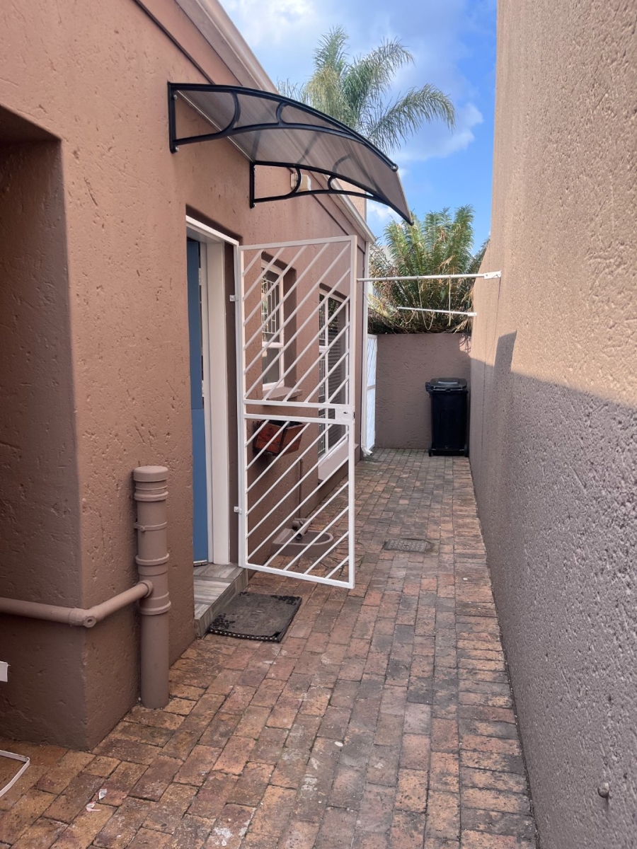 3 Bedroom Property for Sale in Glen Marais Gauteng