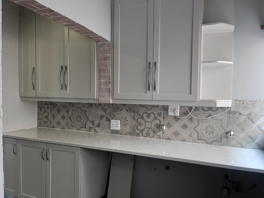 3 Bedroom Property for Sale in Glen Marais Gauteng