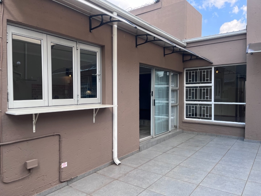3 Bedroom Property for Sale in Glen Marais Gauteng