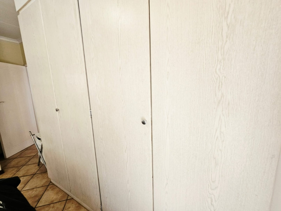 2 Bedroom Property for Sale in Monavoni Gauteng