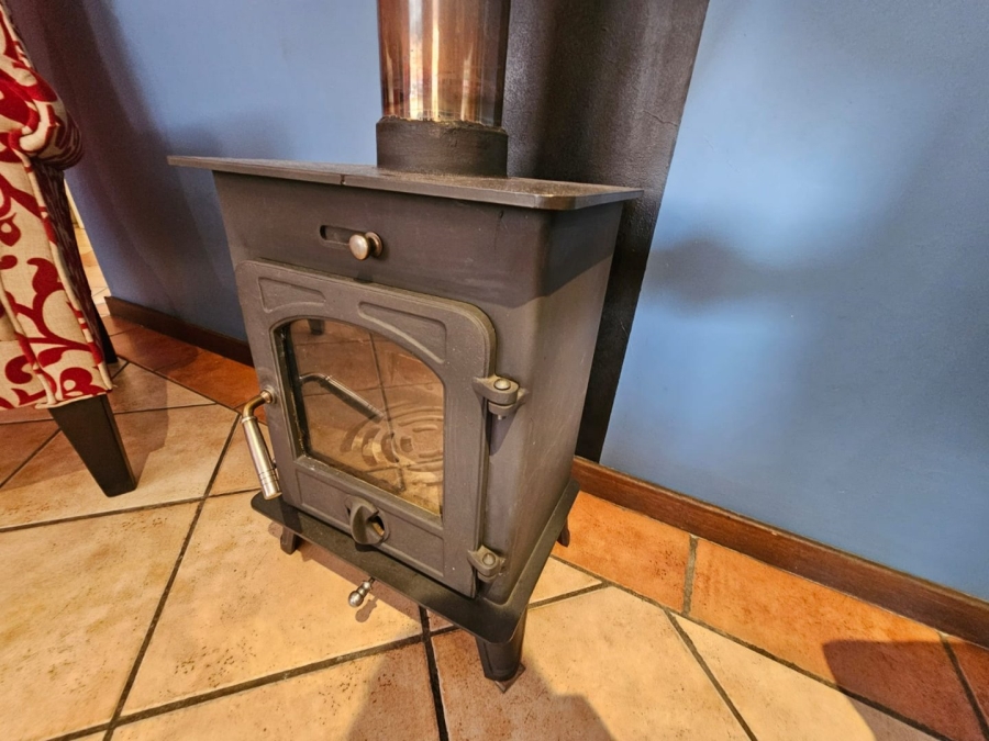 2 Bedroom Property for Sale in Monavoni Gauteng