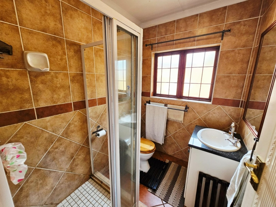 2 Bedroom Property for Sale in Monavoni Gauteng