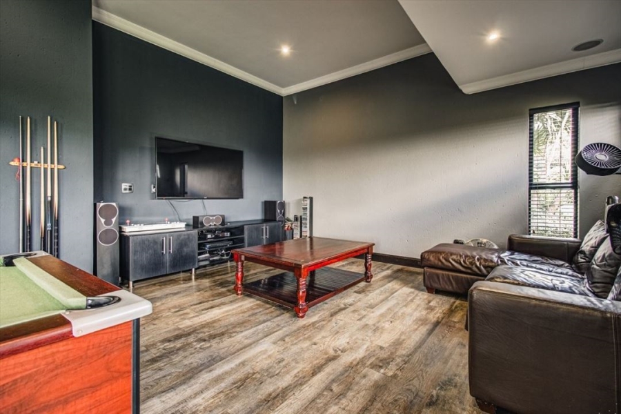 5 Bedroom Property for Sale in Dunblane Lifestyle and Equestrian Estate Gauteng