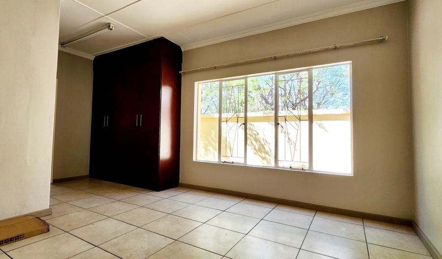 3 Bedroom Property for Sale in Rietfontein Gauteng