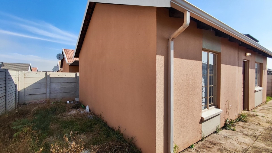 2 Bedroom Property for Sale in Sky City Gauteng