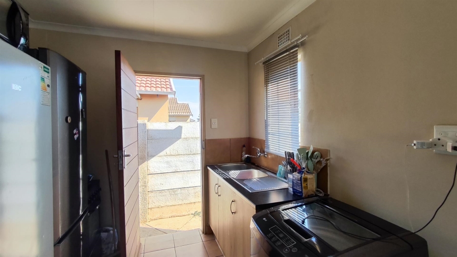 2 Bedroom Property for Sale in Sky City Gauteng