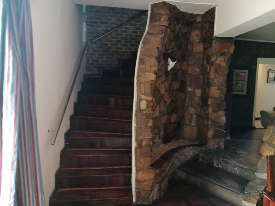 To Let Commercial Property for Rent in Laezonia Gauteng