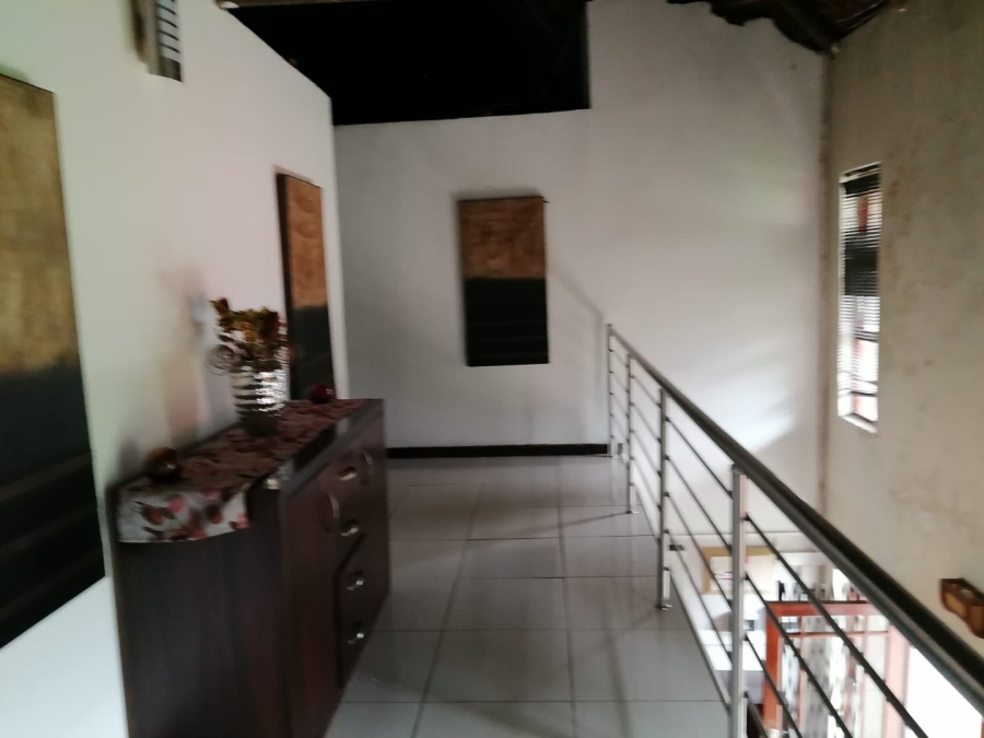 To Let Commercial Property for Rent in Laezonia Gauteng