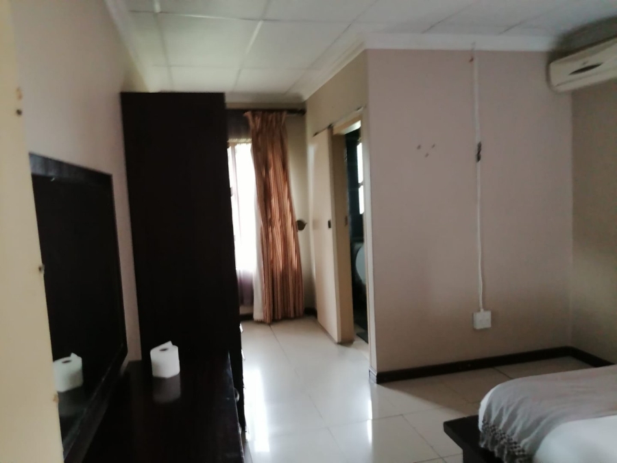 To Let Commercial Property for Rent in Laezonia Gauteng