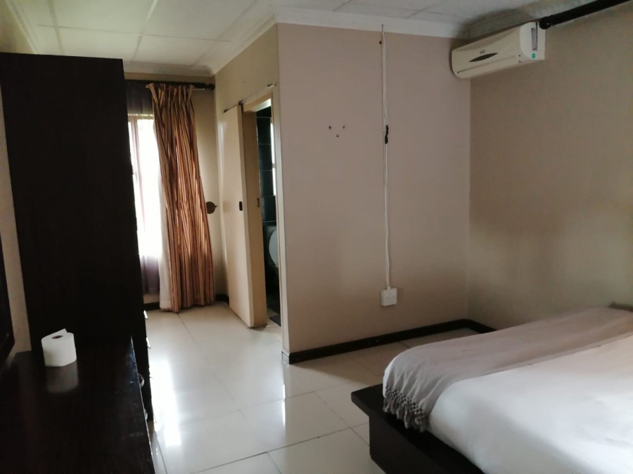 To Let Commercial Property for Rent in Laezonia Gauteng