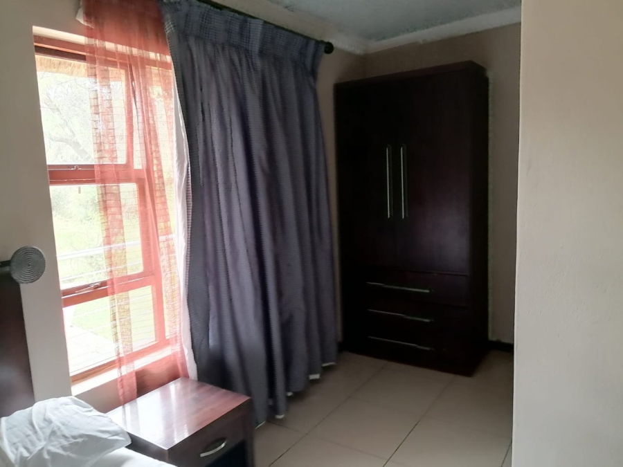 To Let Commercial Property for Rent in Laezonia Gauteng