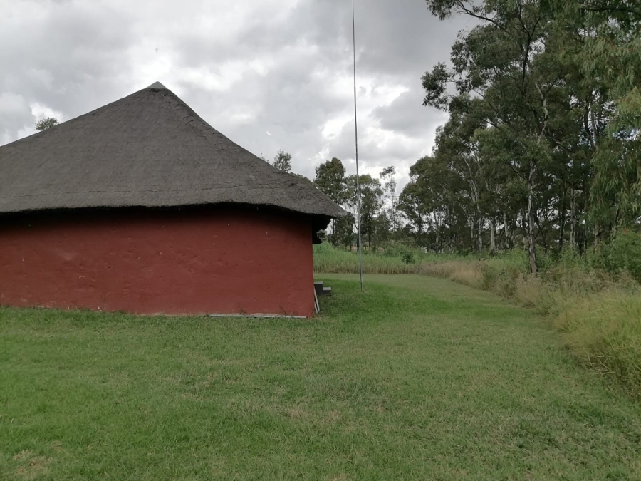 To Let Commercial Property for Rent in Laezonia Gauteng