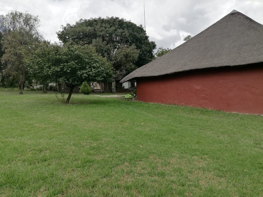 To Let Commercial Property for Rent in Laezonia Gauteng