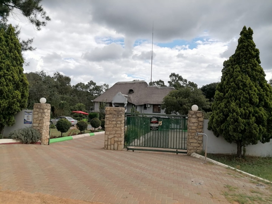 To Let Commercial Property for Rent in Laezonia Gauteng