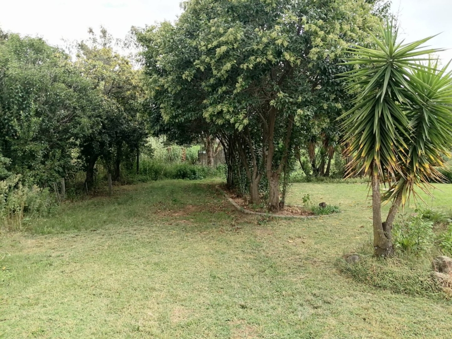 To Let Commercial Property for Rent in Laezonia Gauteng