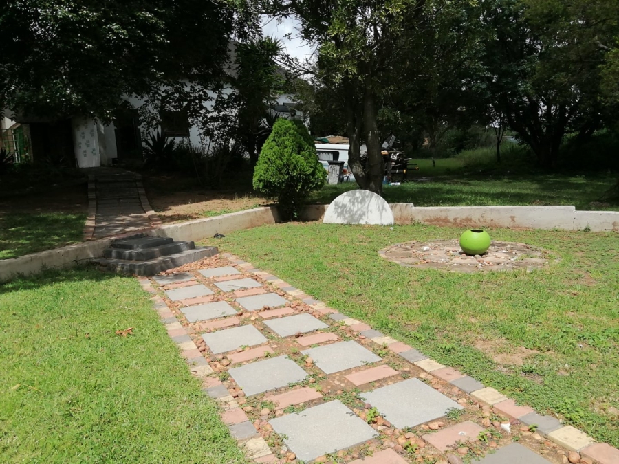 To Let Commercial Property for Rent in Laezonia Gauteng